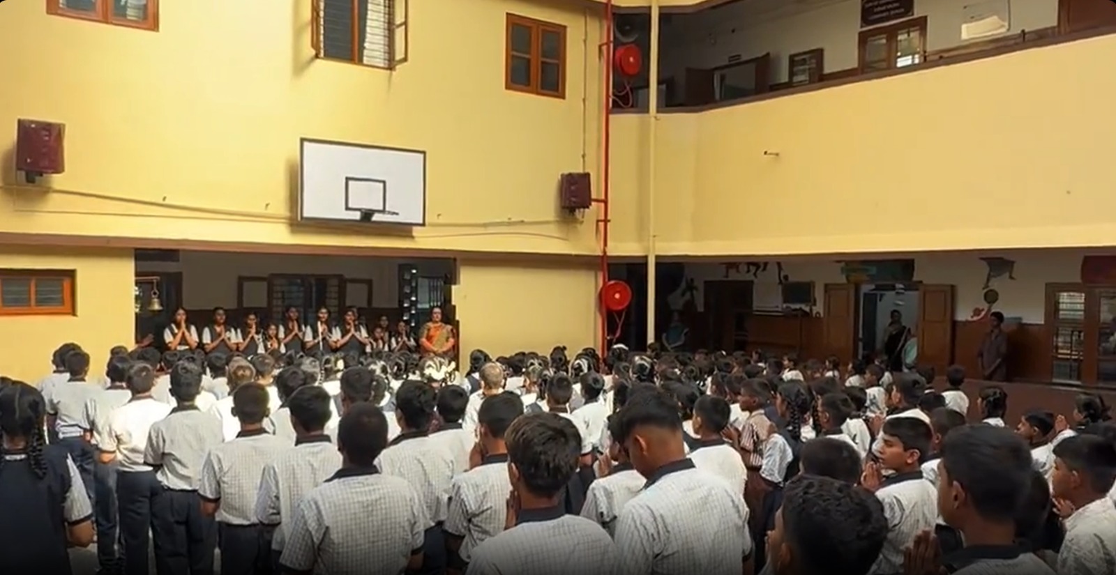 Students at Chinmaya School